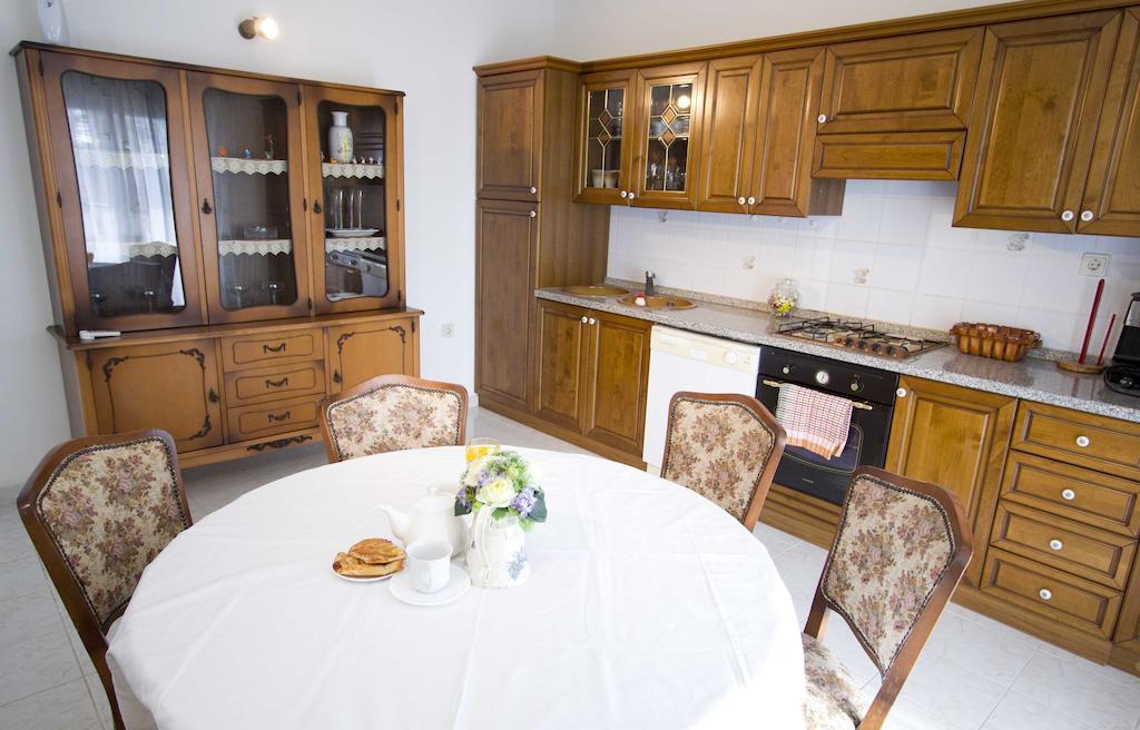 Apartment Pcelica Maja Podstrana Kamer foto